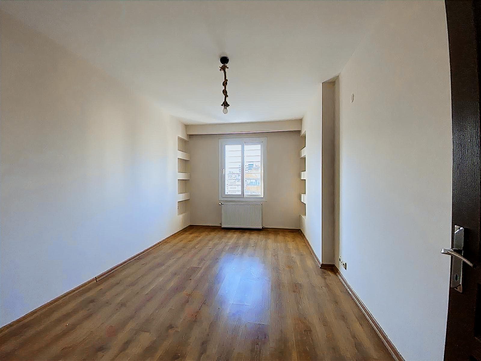 LEMAS EMLAK : BARBAROS MAH 4+1 KİRALIK DAİRE - Görsel 1